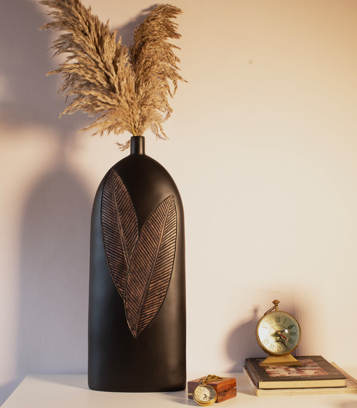 Black Maple Vase