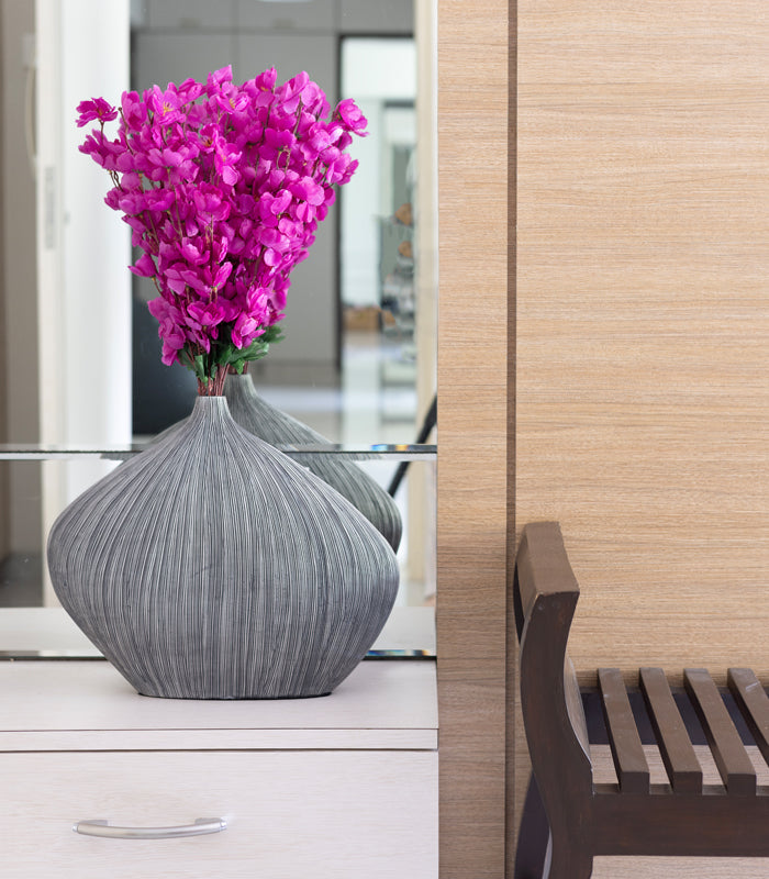 Donya vase