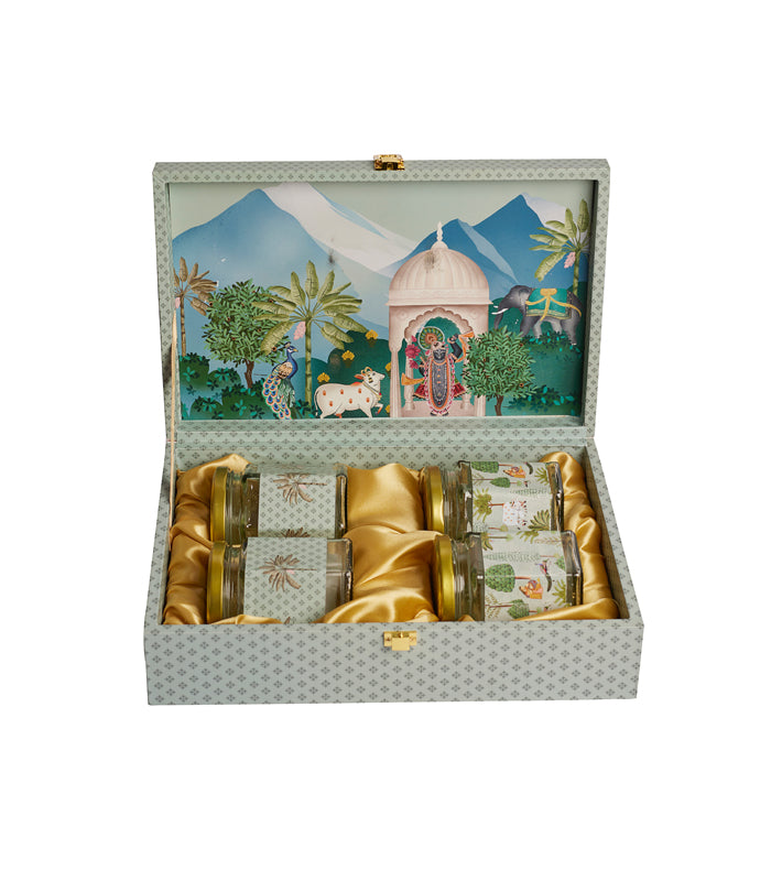 Mayura Gift Box