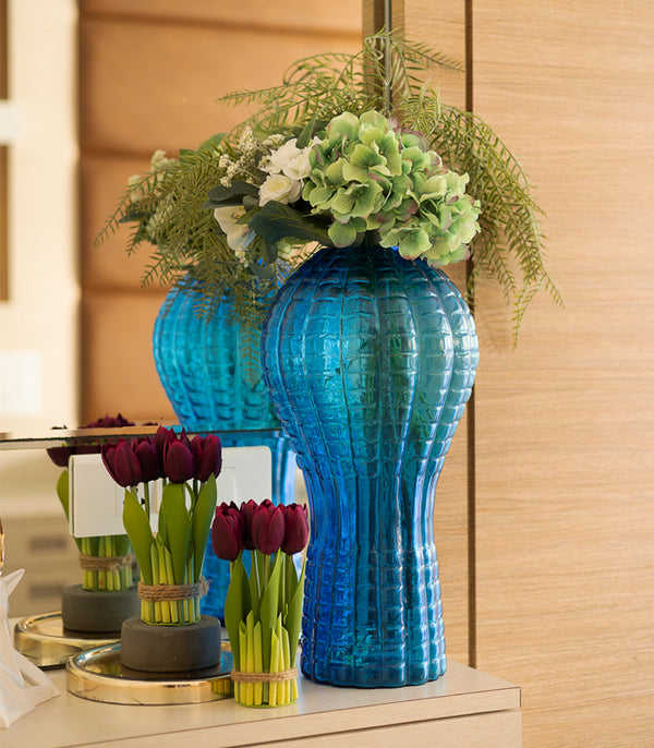 Sapphire Checkered Bulb Vase