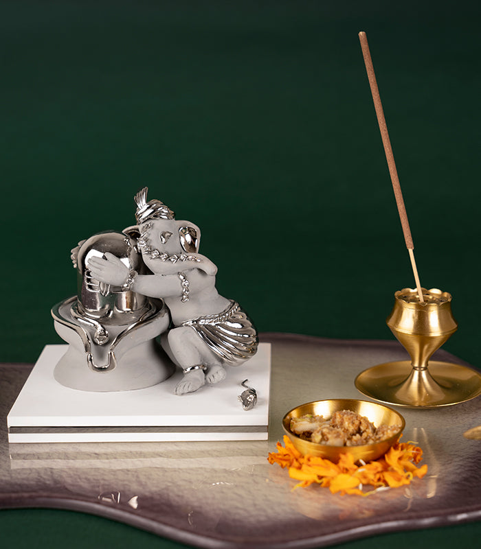 Ganesha Shivling Love sculpture
