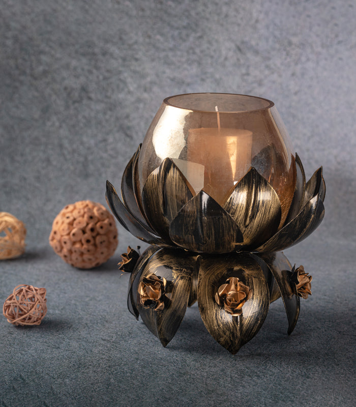 Khara Kamal Candleholder
