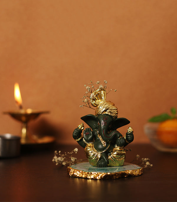 Mukkut Ganesha