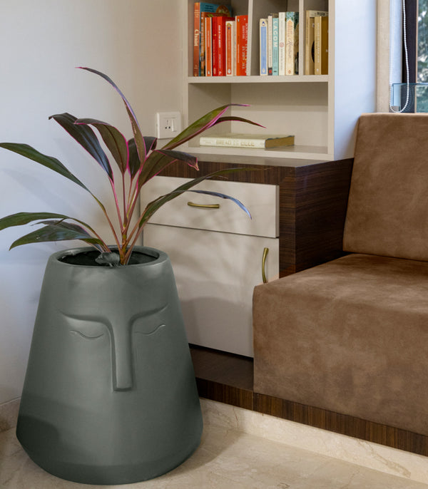 Snooty Planter - Grey