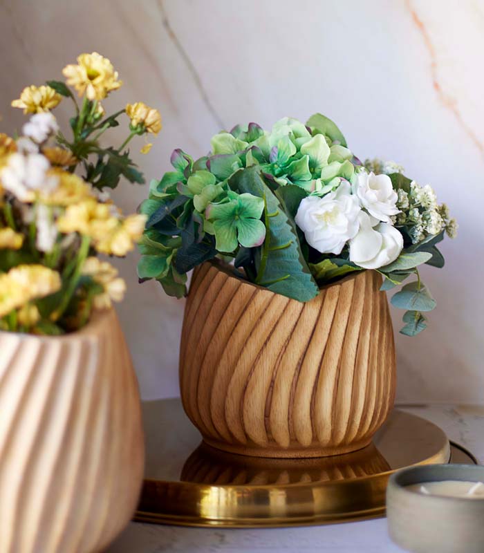 Wooden Swirl Vase